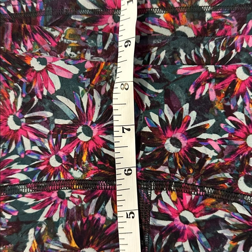 Lululemon Sz 4 Swift Speed High Rise Crop Workout Yoga Athletic Women’s Leggings